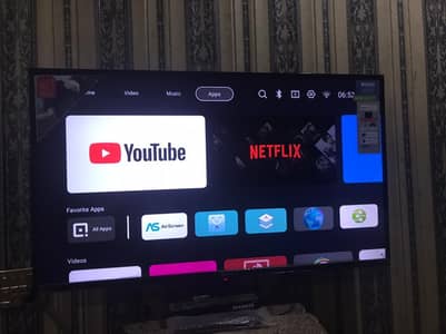 Orient LCD display 40 inch 2k resolution, internet supported