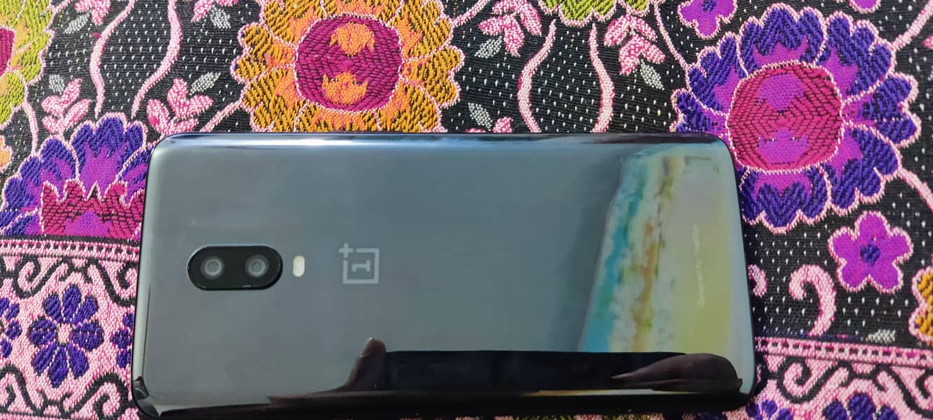ONE PLUS NEVER SETTLE 6T 0