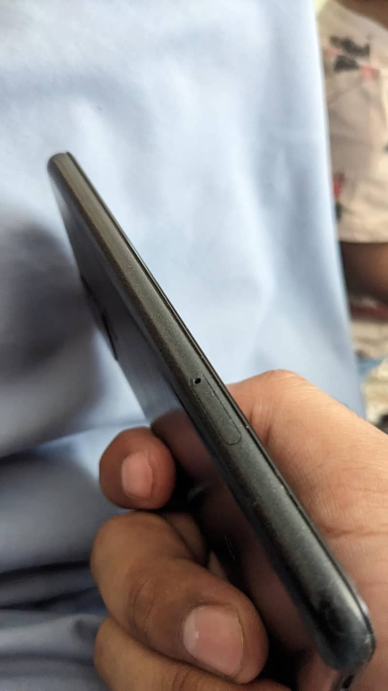 Google Pixel 5 Good Condition 4
