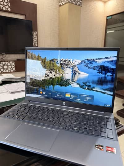 HP Pavilion 15