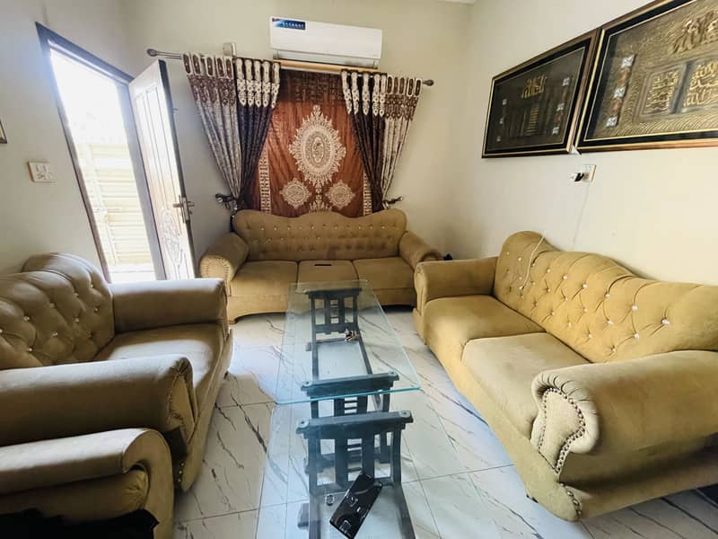 Sofa set 0