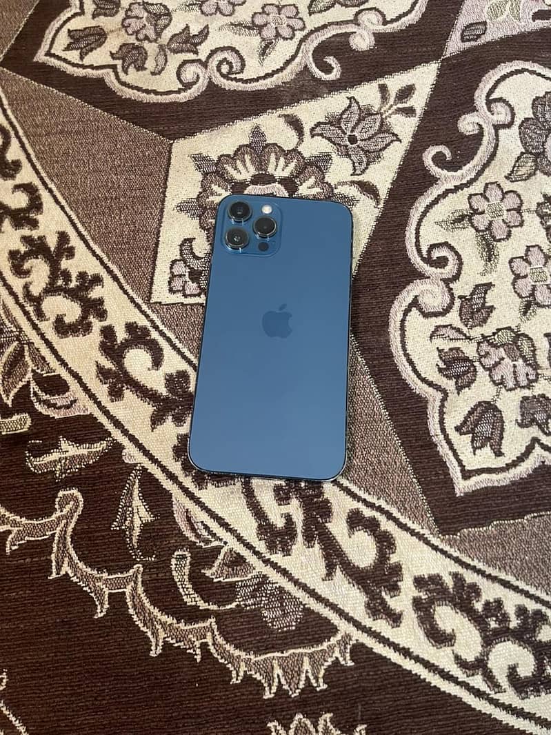 Iphone 12 pro max 2