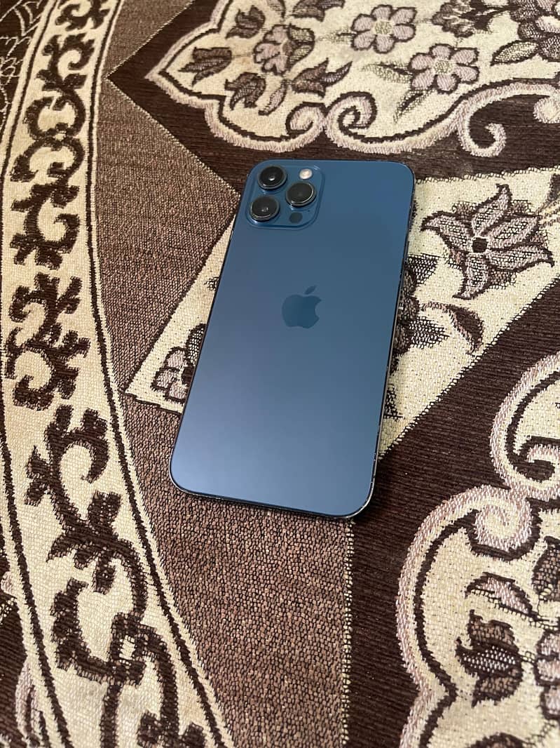Iphone 12 pro max 4