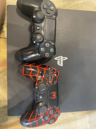 PS4 Pro Jailbreak with Two Controllers and 4k Monitor