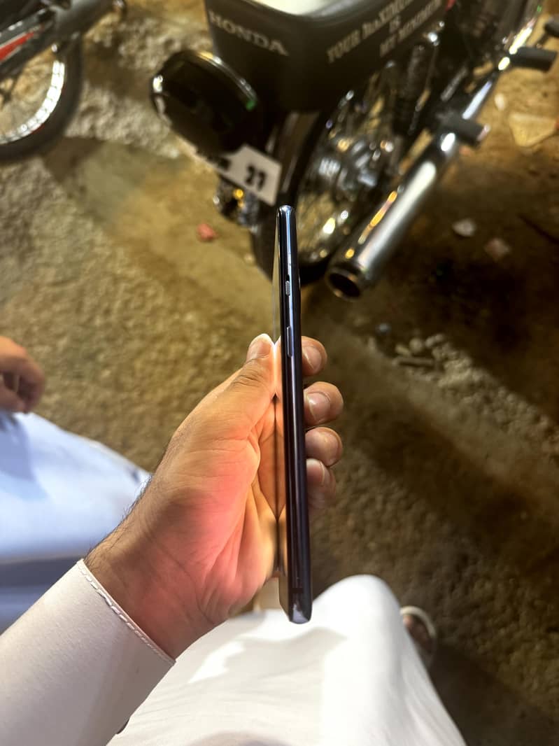 One plus 7T 1