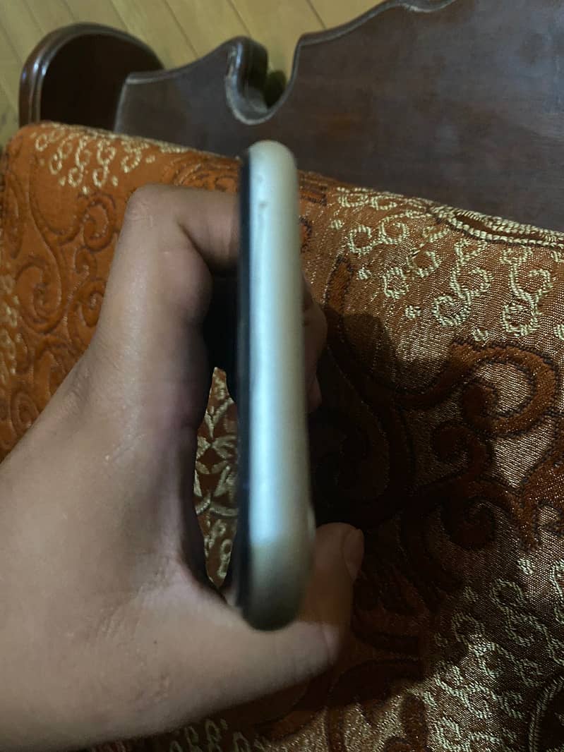 Iphone 11 jv 4