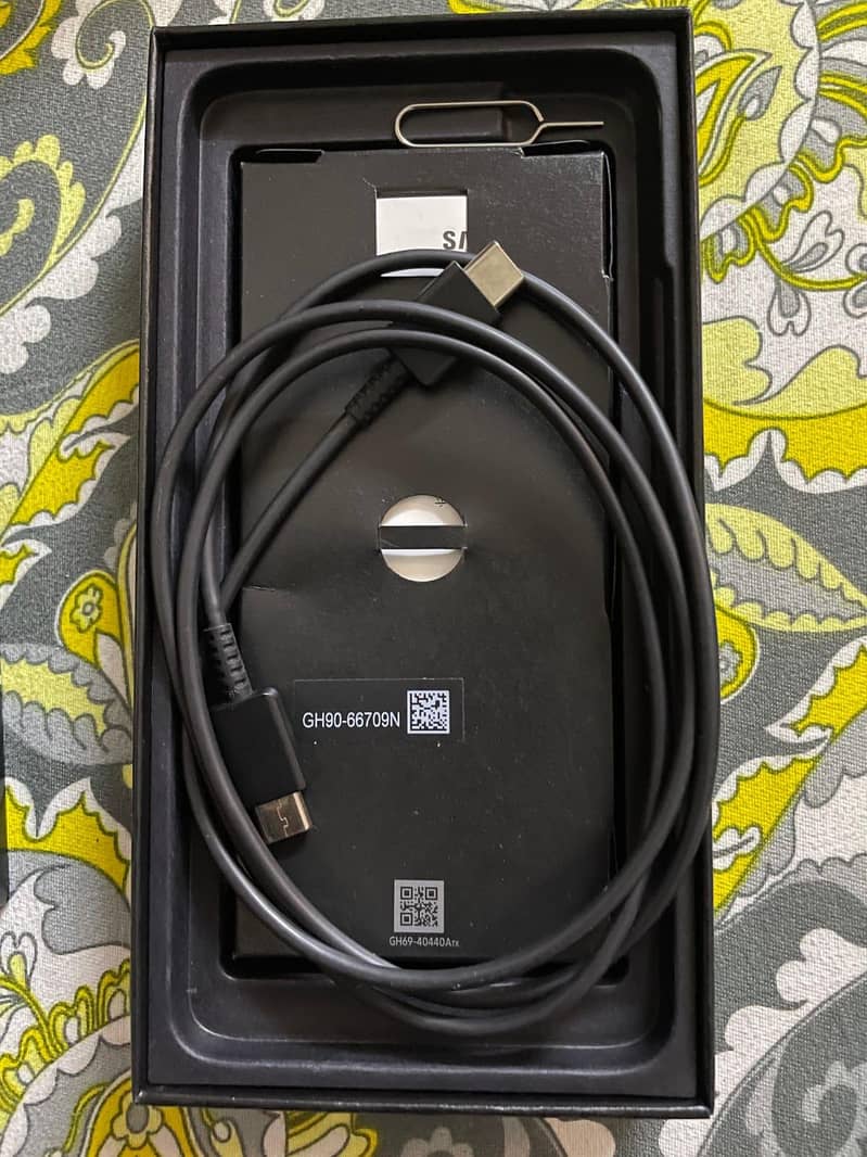 Samsung S22 Plus 1