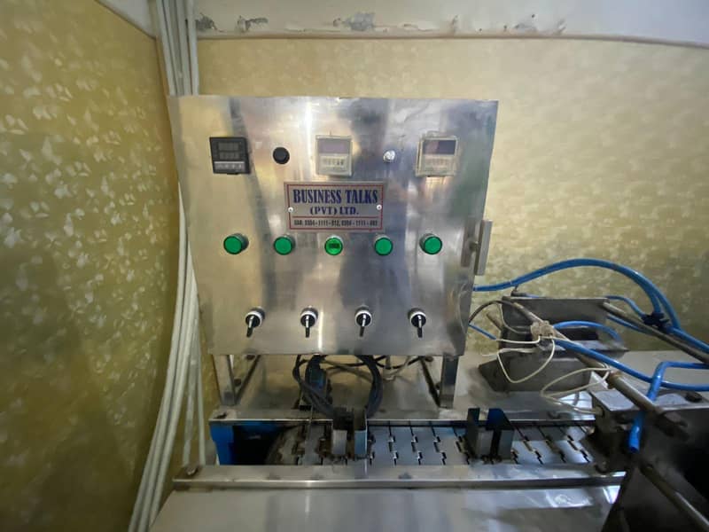 Juice Packing Machine 1