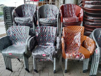 CAFE'S ROOFTOP PLASTIC CHAIRS TABLE SET AVAILABLE FOR SALE