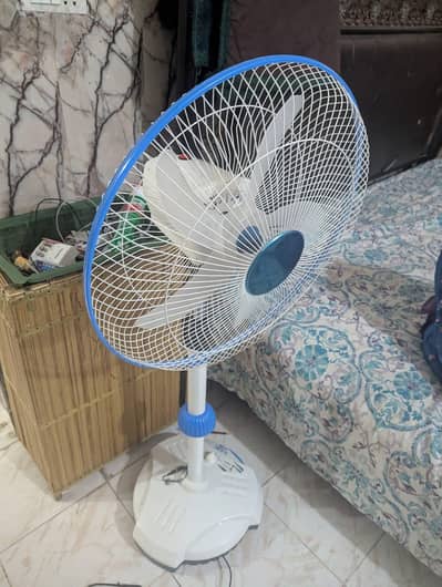 charging fan big size brand new