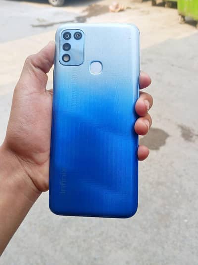 Infinix hot 11 4 128 GB