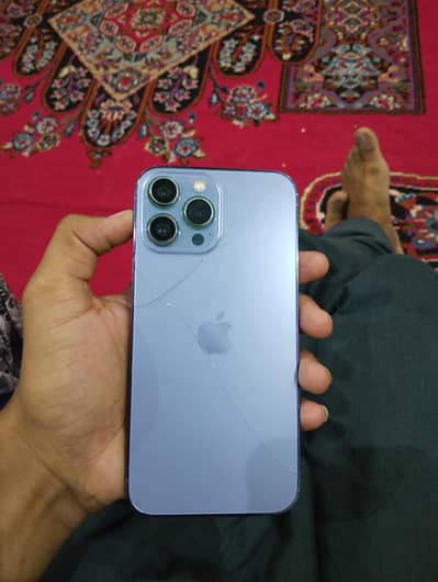 I phone 13 pro max Hy penal NAHI chlta
