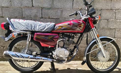 urgent for sale honda 125 contact this num 03338944441