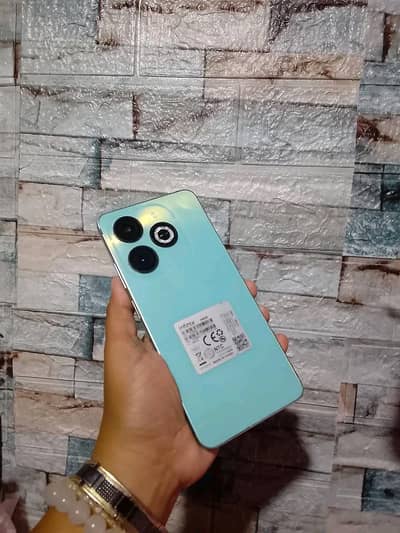 03237004371 Infinix Smart 8Pro with box in warranty all ok
