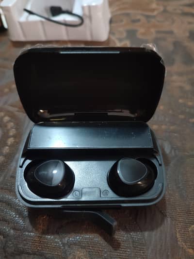 Earbuds