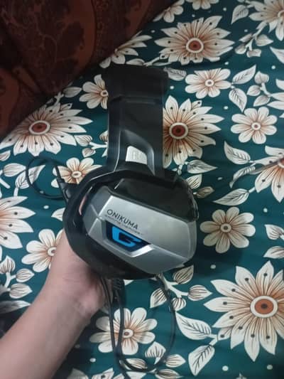 gaming headphones