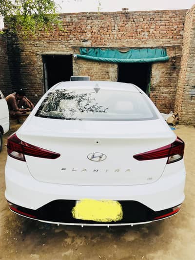 Hyundai ELANTRA GL