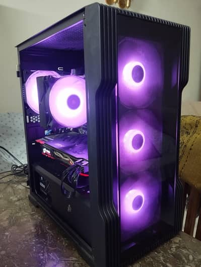 Gaming pc 5600 with 1080 8gb