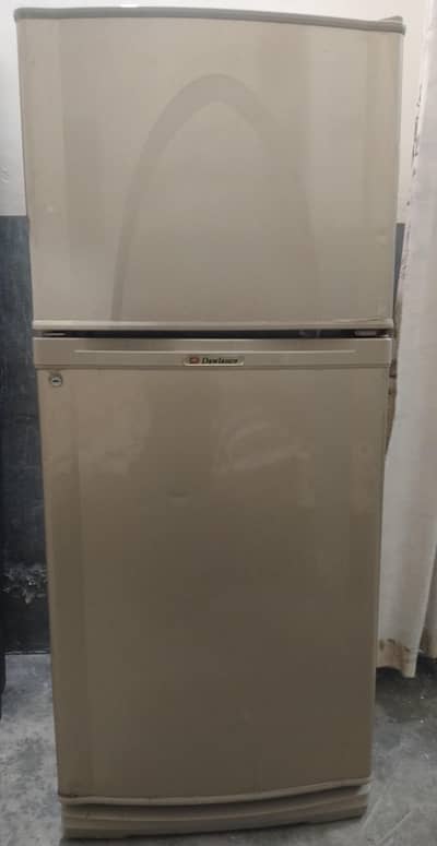 Medium Siza Dawlance Refrigerator For Sale