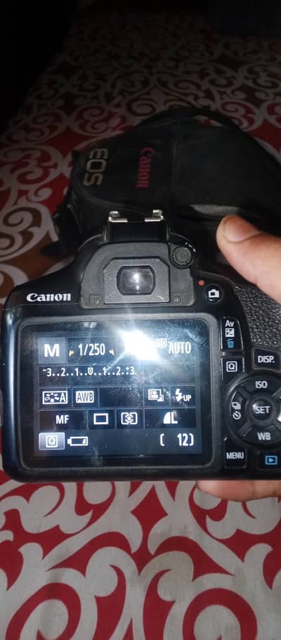 Dslr Canon 1300D Photo+Video Camera With kit lens 18-55 All okay