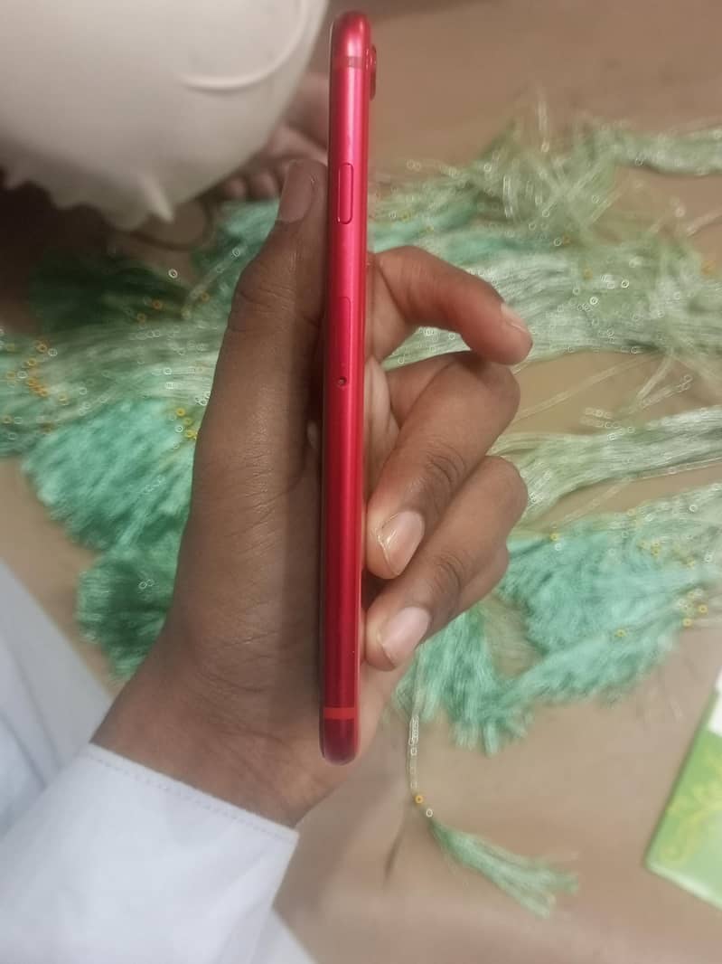 Iphone SE (SECOND GENERATION) 2