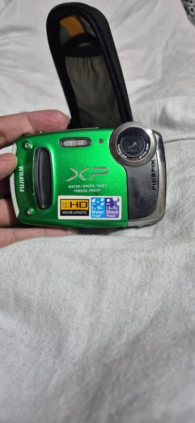 very good condition with pouch and universal charger