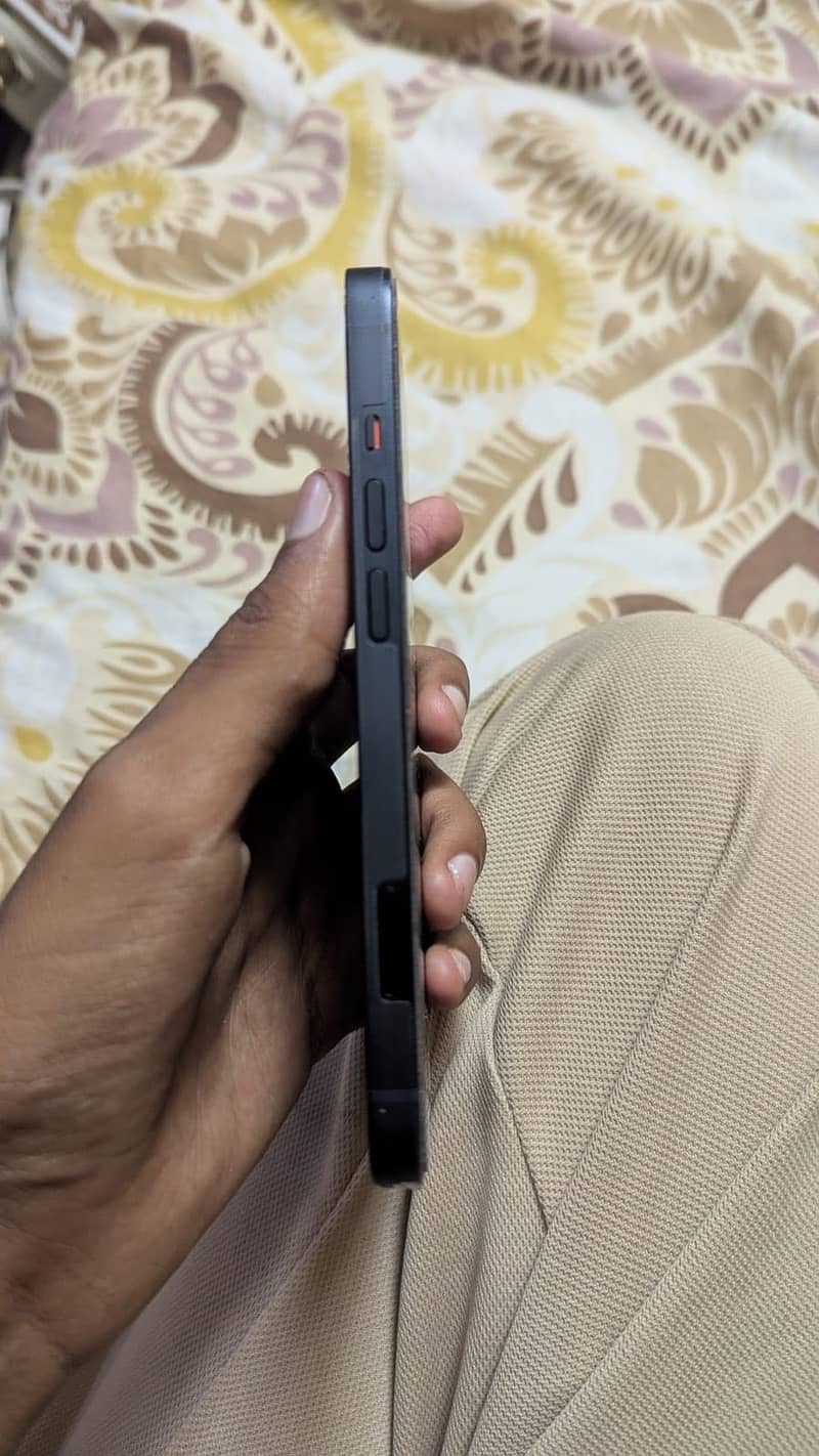 Iphone 13 2