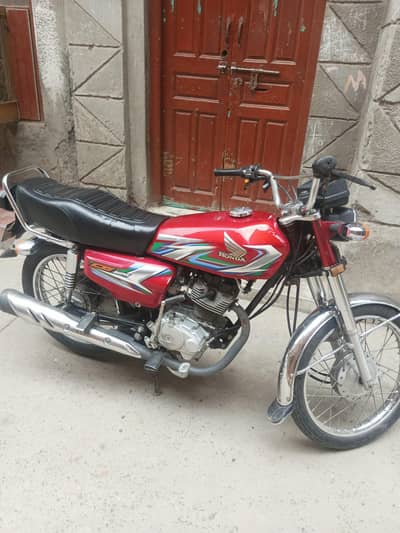 Total Geinune Honda 125 urgent for sale