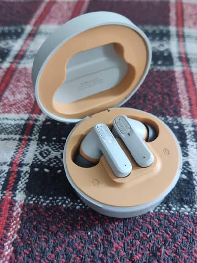ronin mellow  Whatsapp num 03176451703