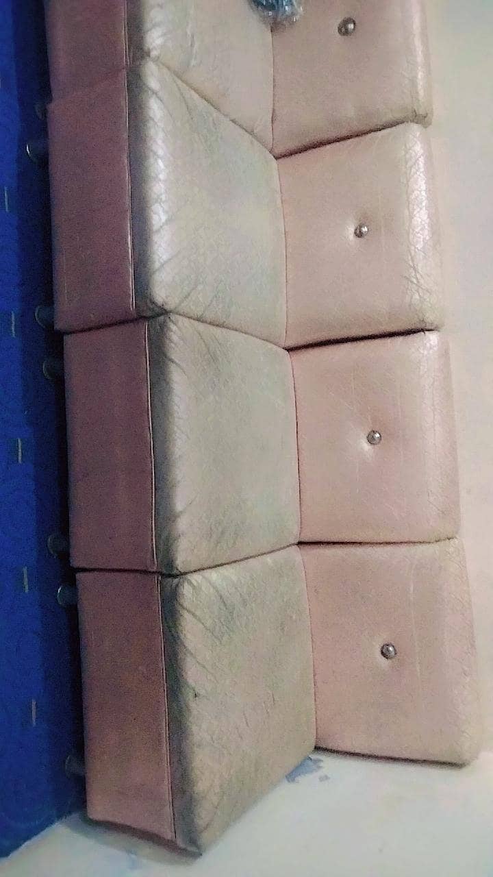 Single Sofa piece 8 0