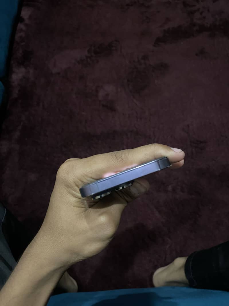 IPHONE 14 PRO 2