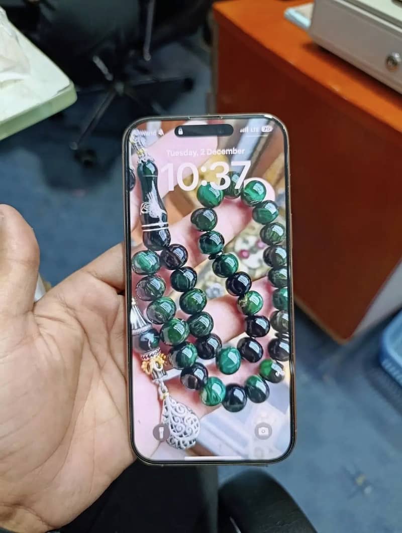 Iphone 16pro max 2