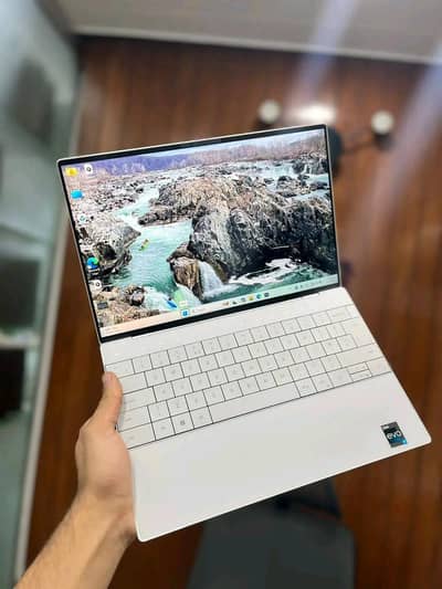 Inspiron Core i7 laptop What's 03223821905