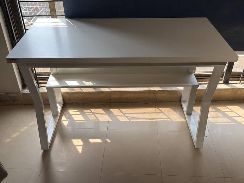 Computer/Study Table 10