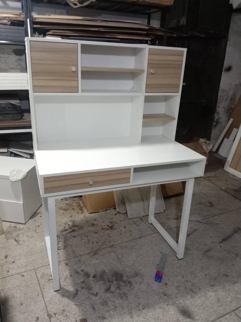 Computer/Study Table 11