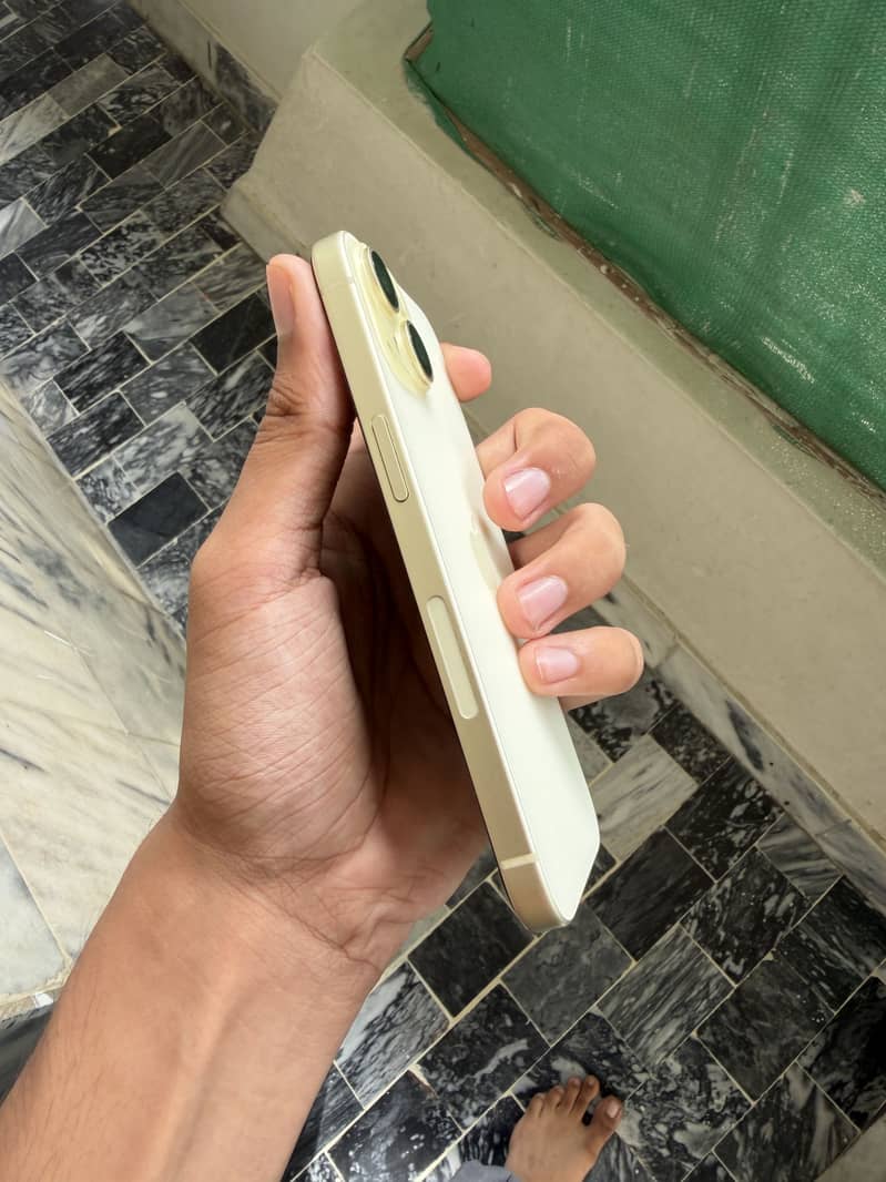 iPhone 15 jv 3
