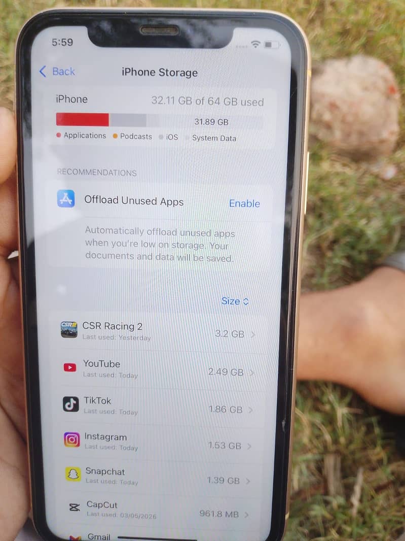 iPhone XR 3
