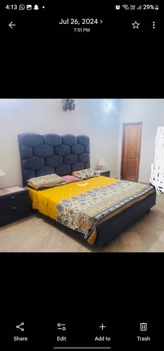 Bed with side tables 0