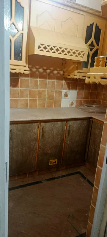 IQBAL TOWN : 3 MARLA CORNER HOUSE FOR RENT MAIN BOULEVARD