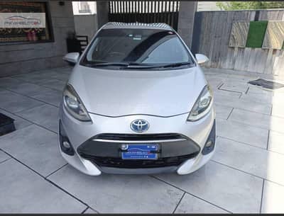 Toyota aqua g package top of the line variant