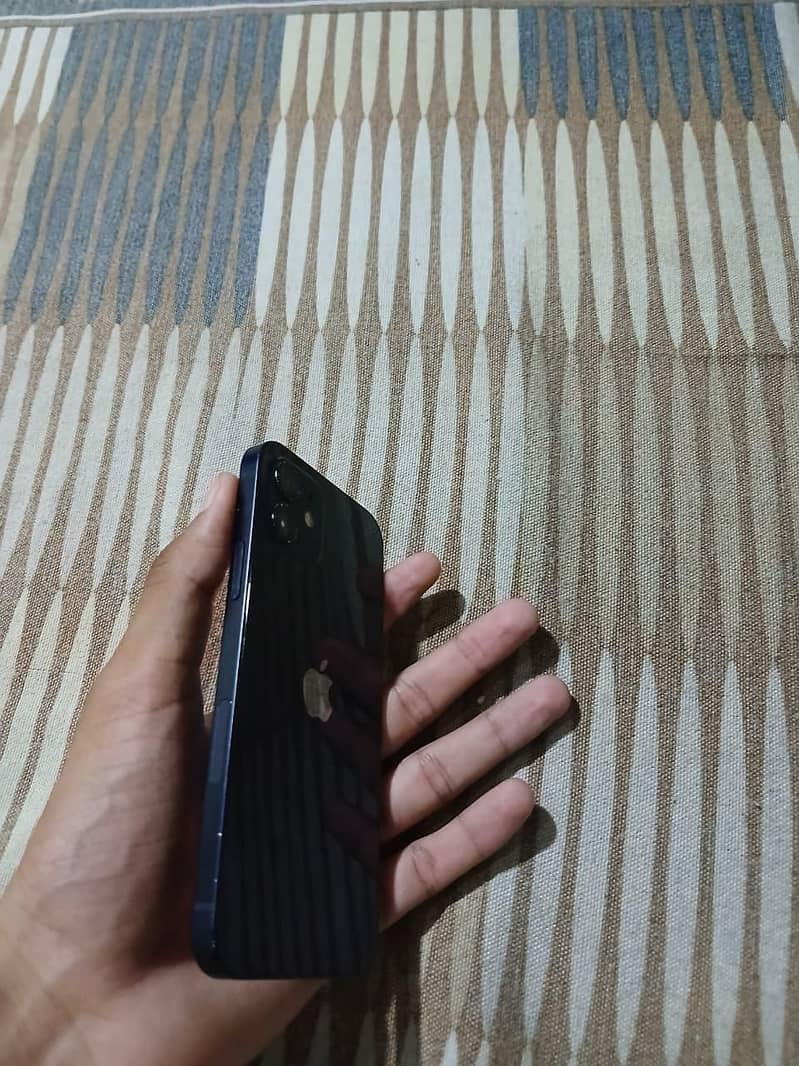 iphone 12 4