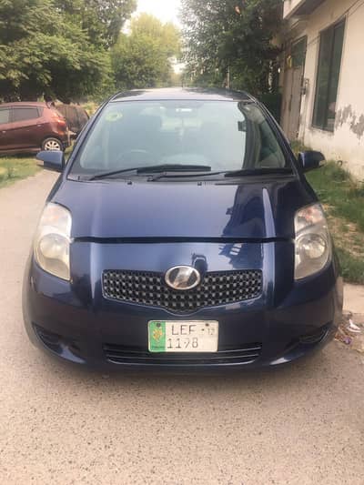 Toyota vitz 2007 model import 2012