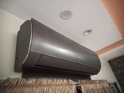 Gree 1.5 Ton split Ac for sale
