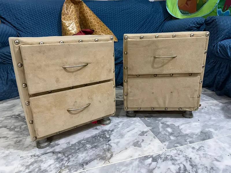 BED+ MATRESS + SIDE TABLE 2