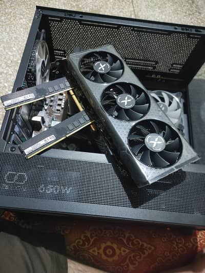 Ryzen 5 5600 + Rx 7600 8gb ddr 6 graphics card