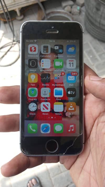 I phone se 64 GB pubg Spotify