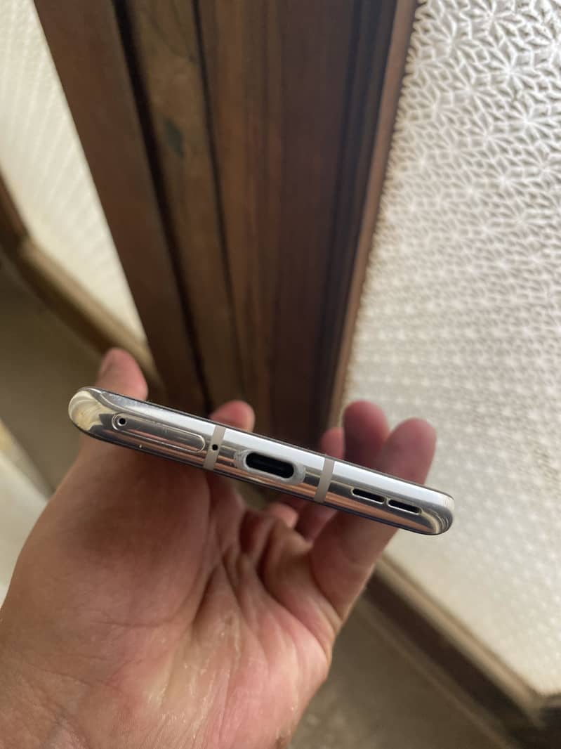 One plus 8(Exchange possible) 1