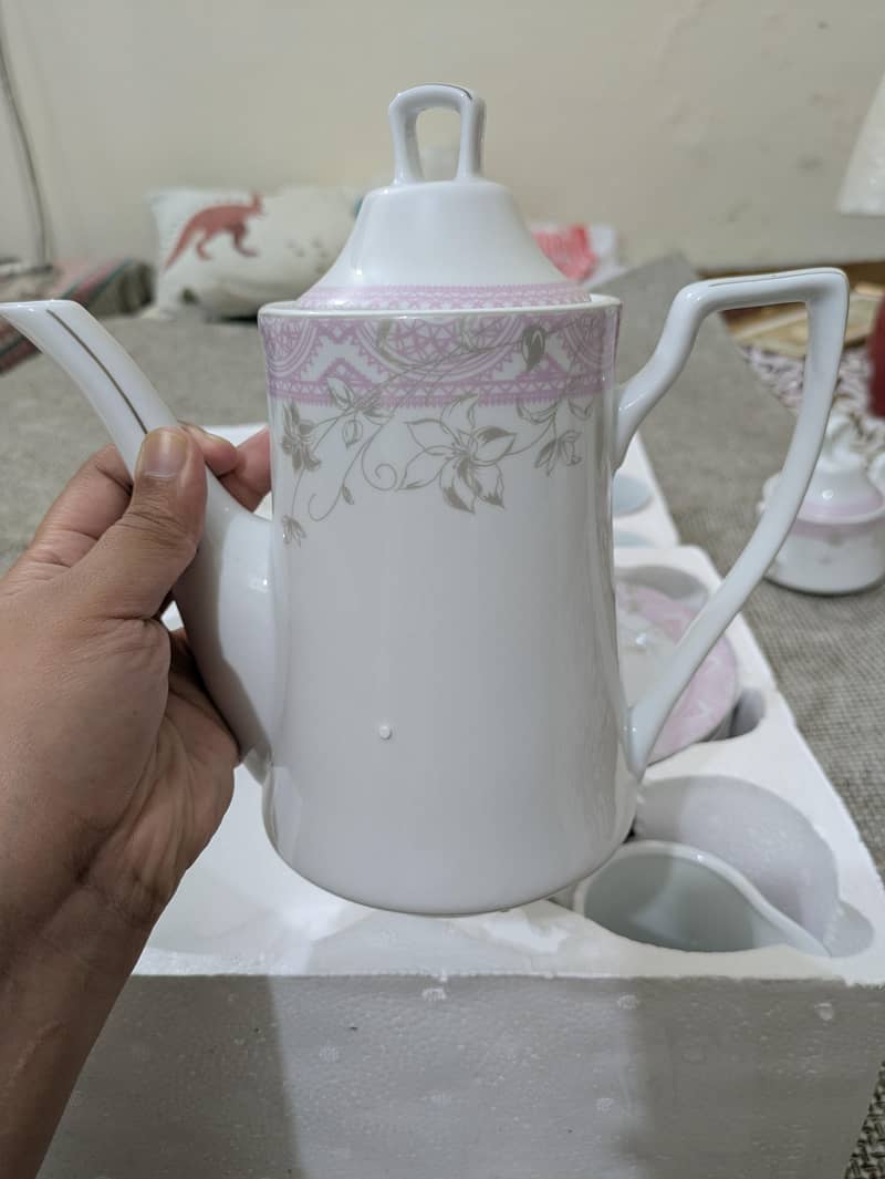 Tea set 0