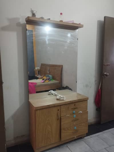 dressing table