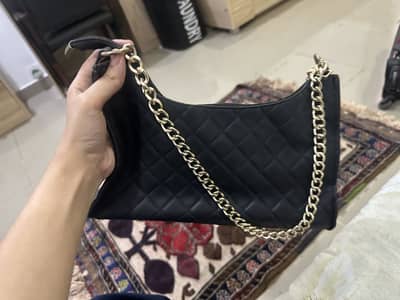 Shoulder bags moreee - Kharian cantt